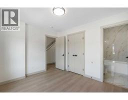 414 Corner Meadows Square NE - photo 25