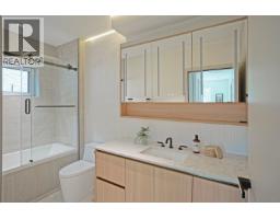 1 3315 W 10th Street, Vancouver, BC V6R2E5 Photo 15