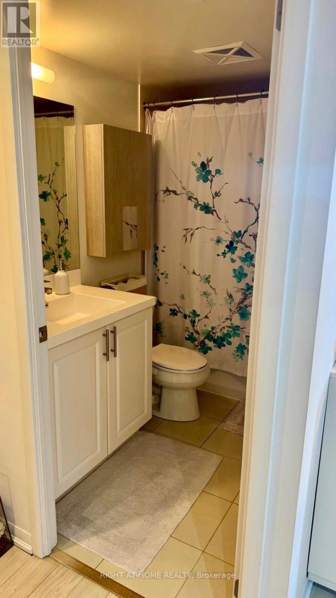 3091 Dufferin Street — photo 23