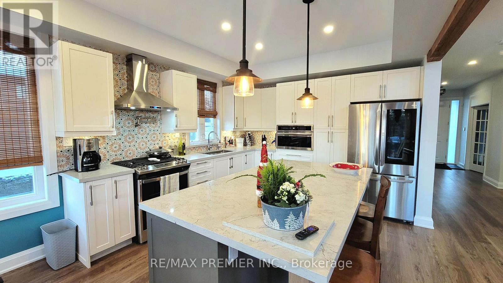 1651 Peninsula Point Road, Severn, ON photo 16