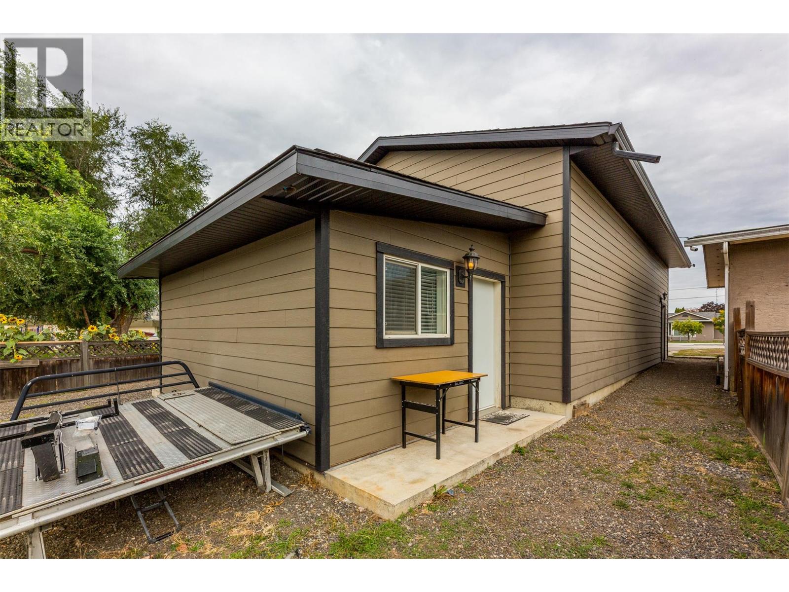 1495 Cornwall Road - 25