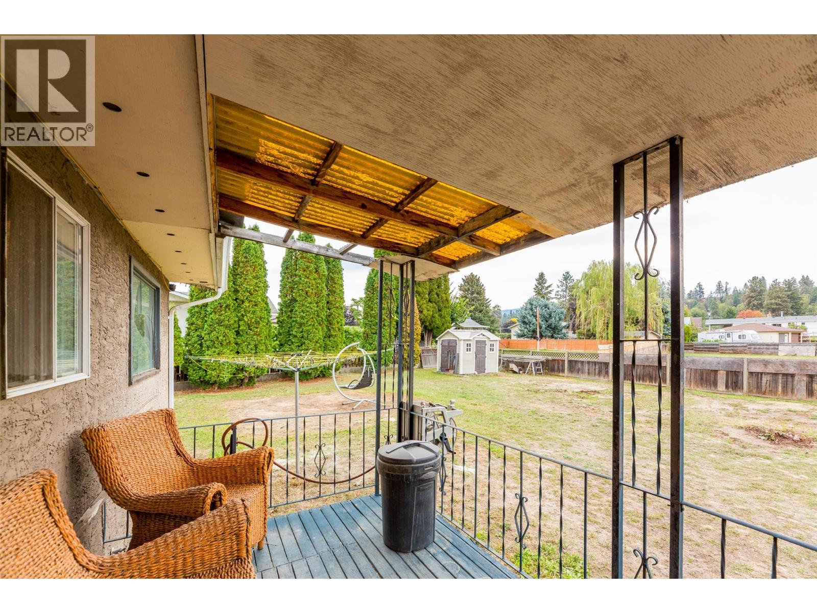 1495 Cornwall Road - 29