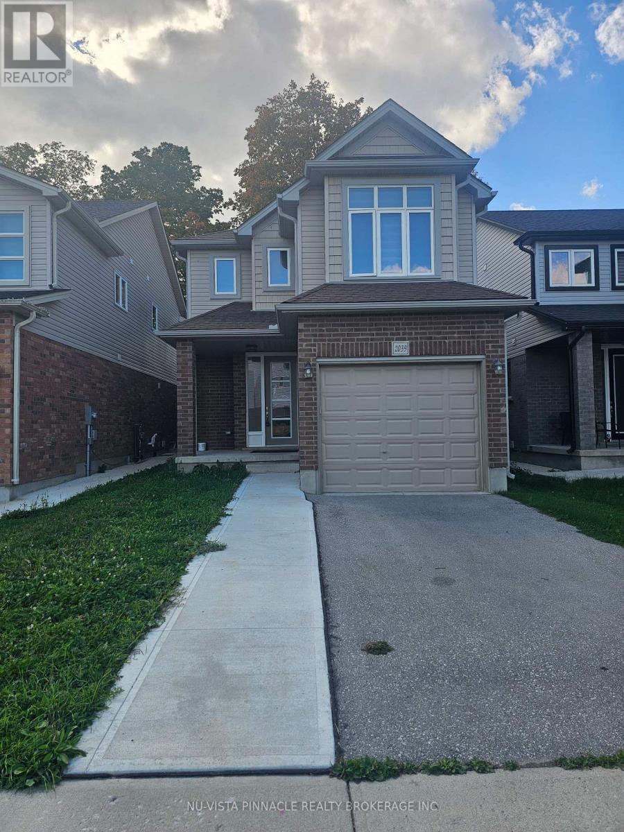 2039 CEDARPARK DRIVE, London North (North D)