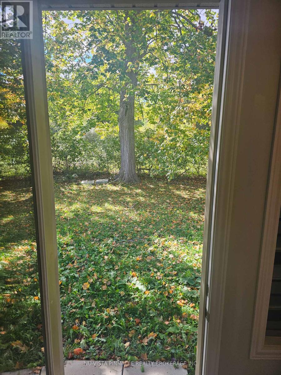 2039 CEDARPARK DRIVE, London North (North D) — photo 11