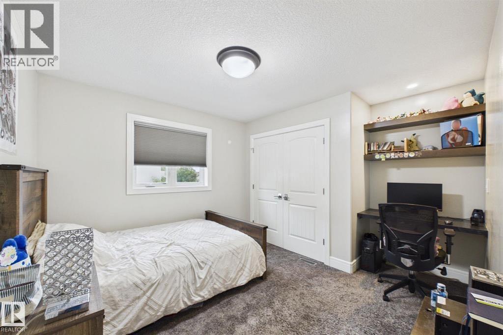 Listing photo – 48 Lundberg Crescent, Red Deer