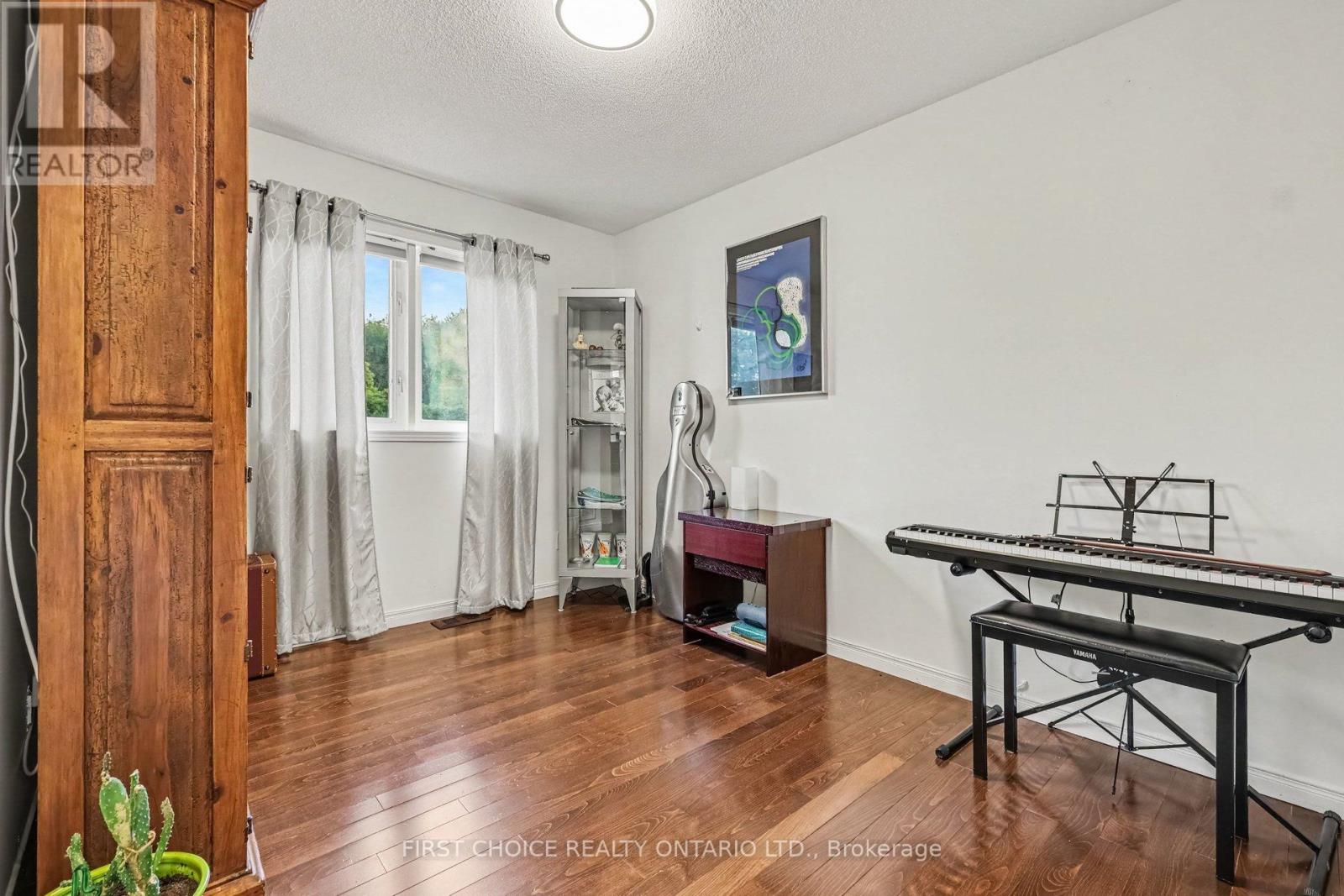 3412 DESCOTES CIRCLE - 22