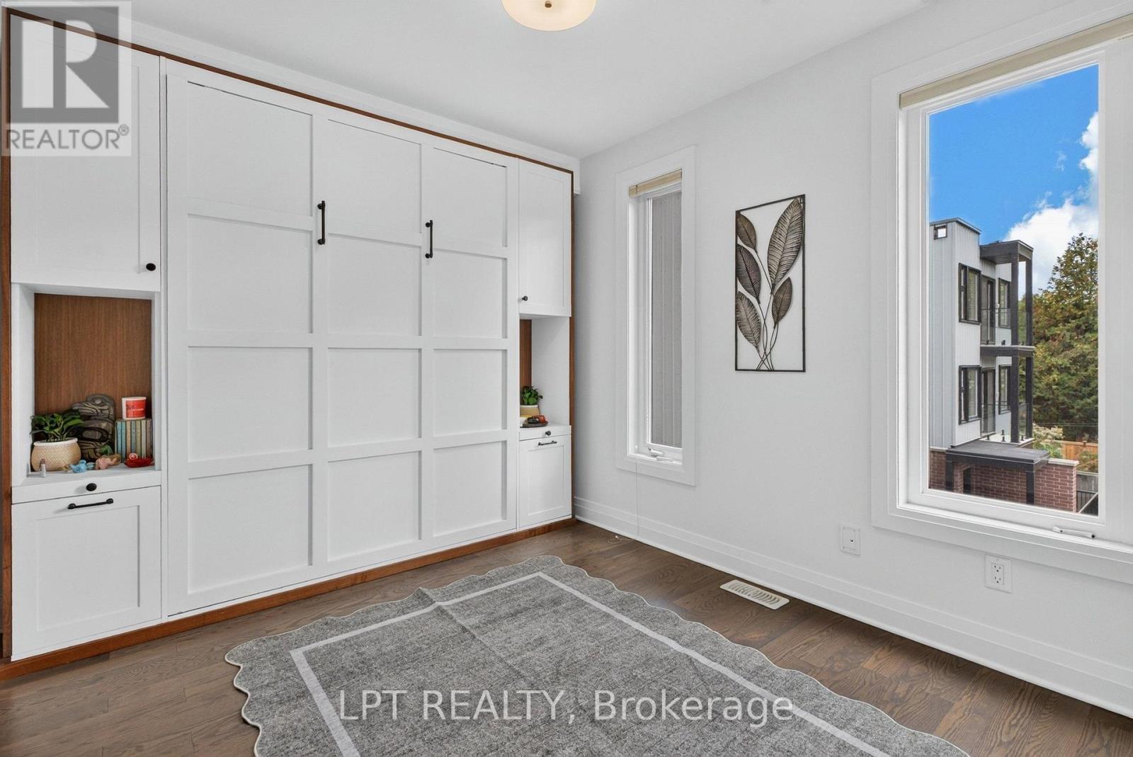348 RAVENHILL AVENUE E - Image 22