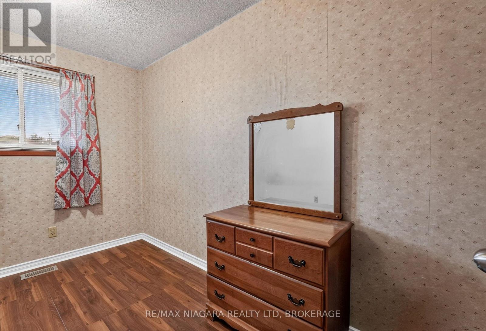 45 GREEN MAPLE DRIVE - Image 17