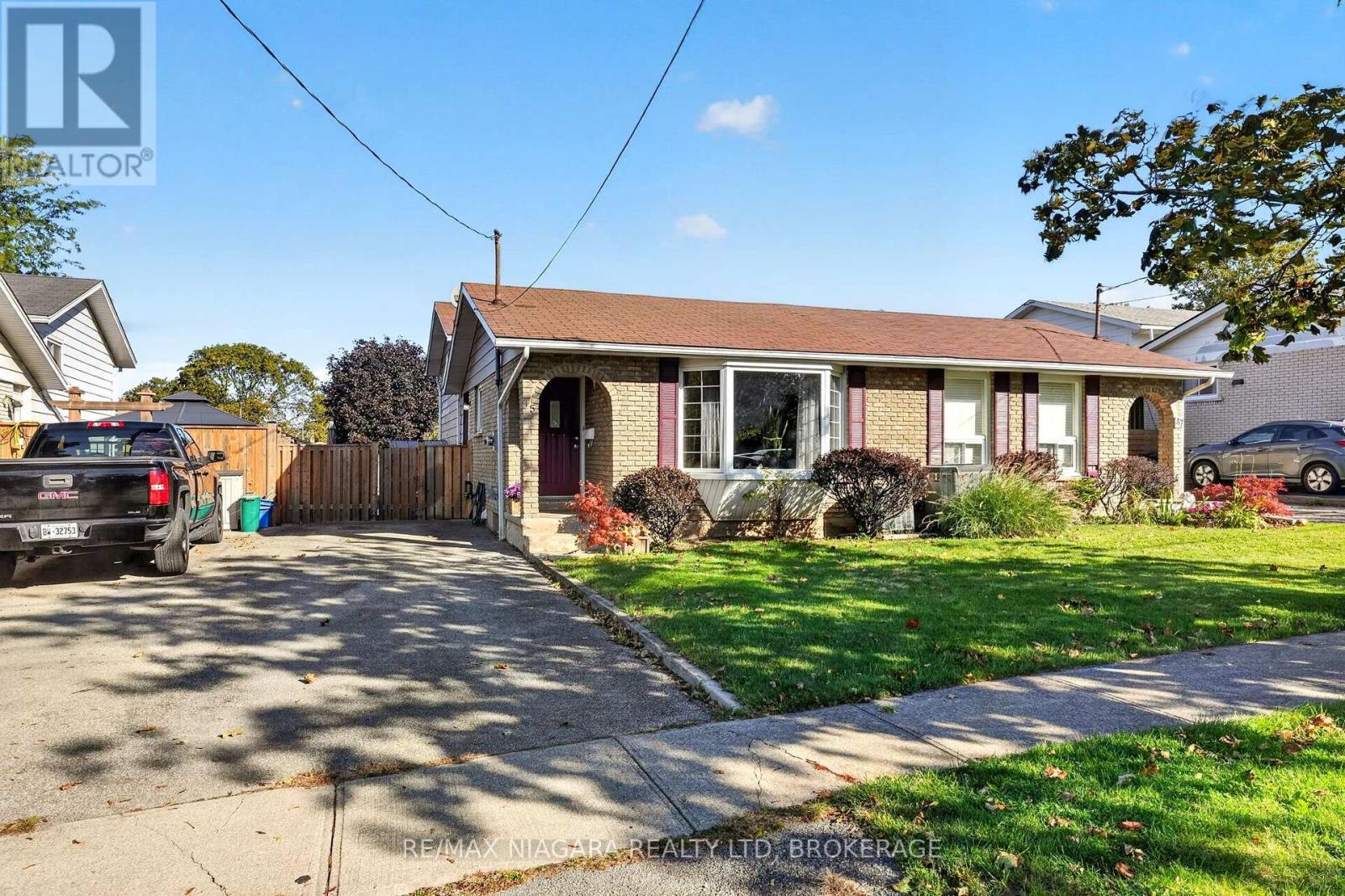 45 GREEN MAPLE DRIVE - 2