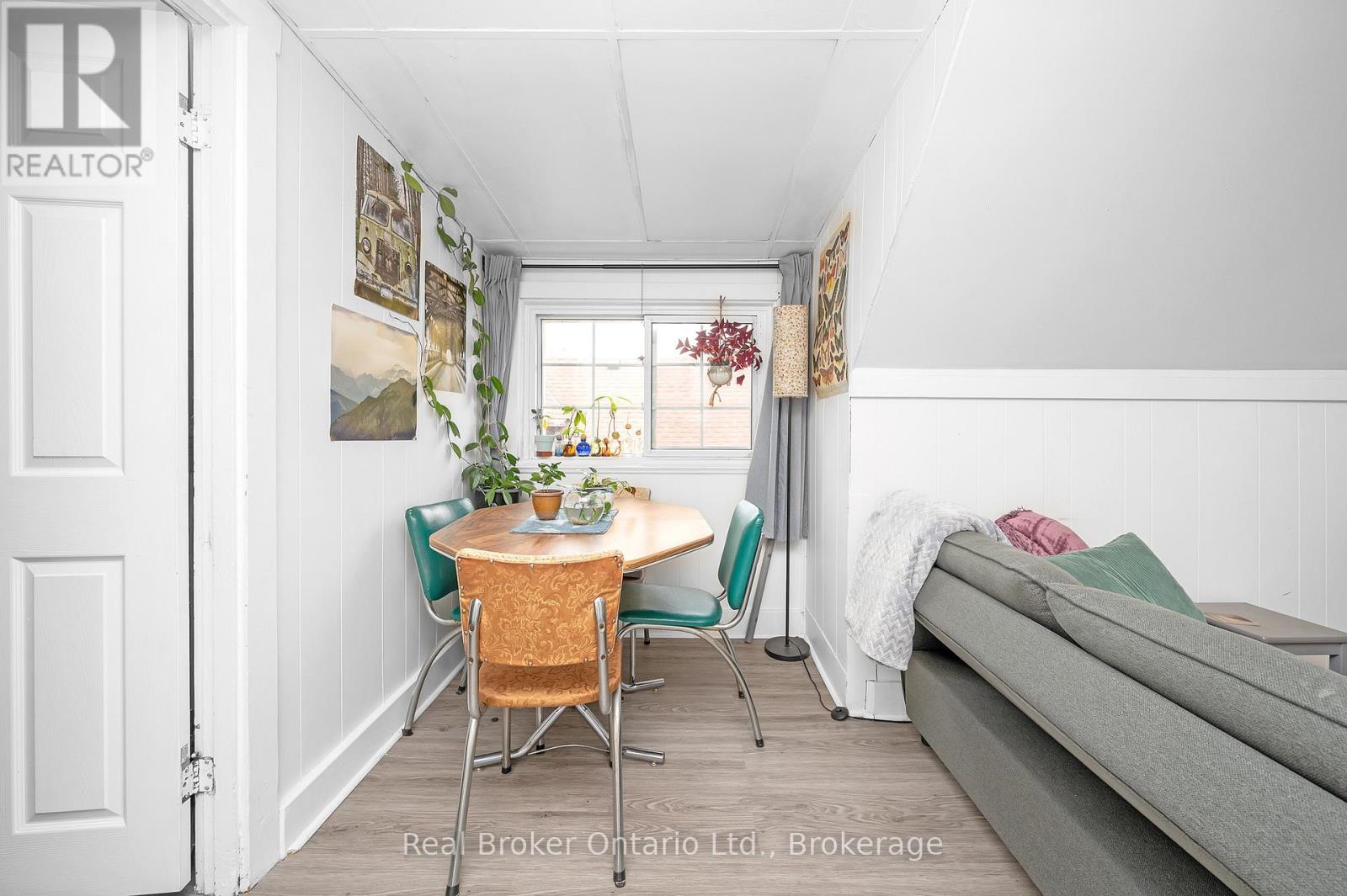 117 FAIRLEIGH AVENUE S - Image 27