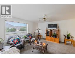 4pc Ensuite bath - 3096 South Main Street Unit# 25, Penticton, BC V2A8C2 Photo 6
