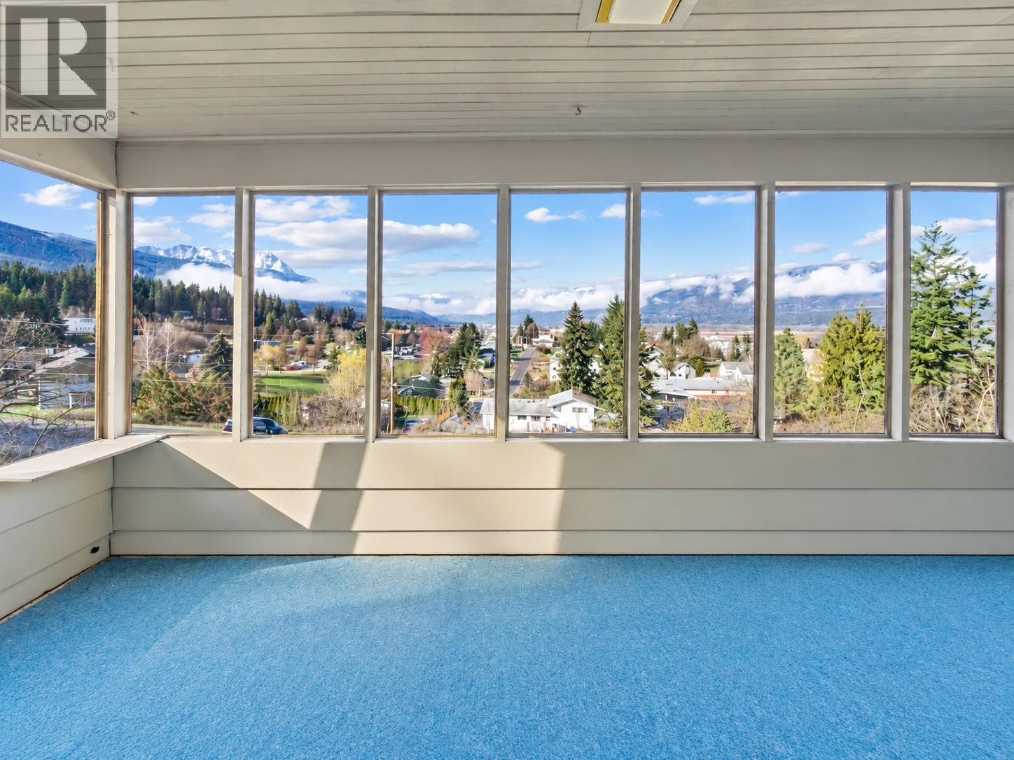 1321 10th Avenue - Image 31