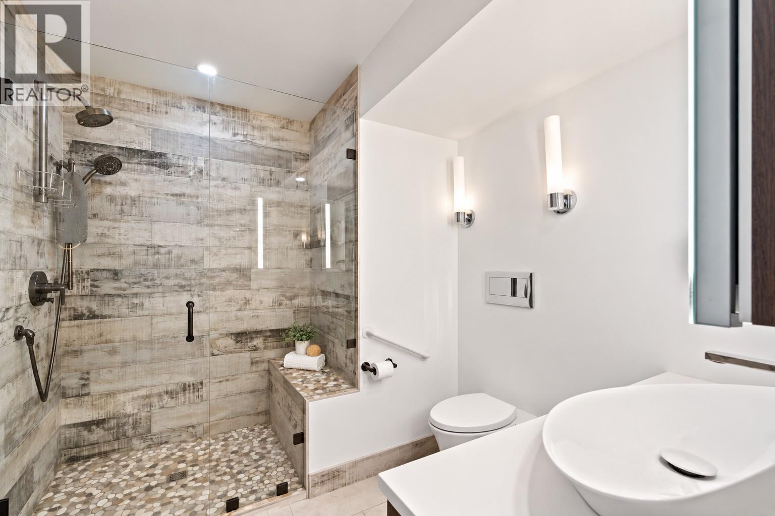 1321 10th Avenue - 40