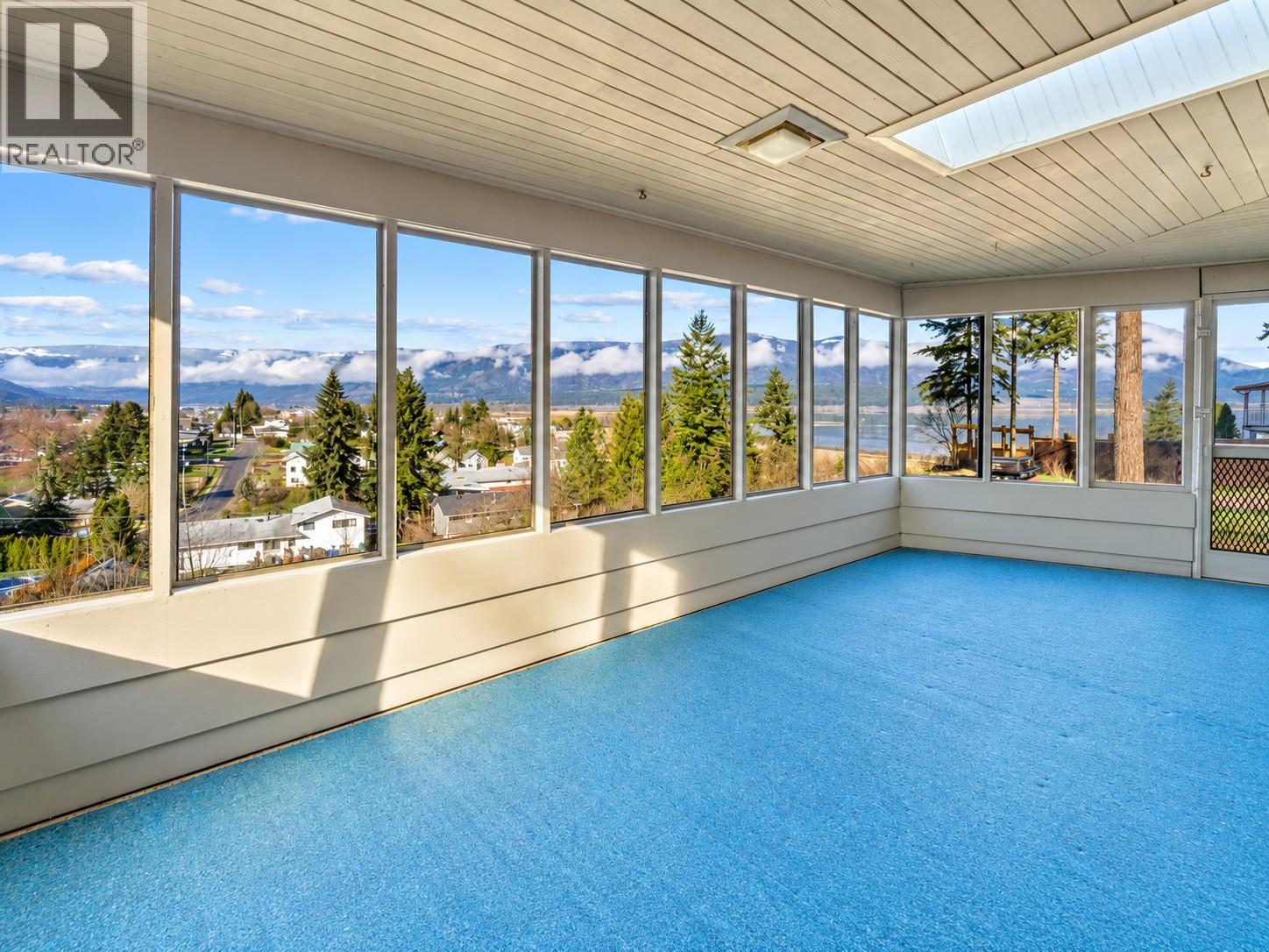 1321 10th Avenue - Image 25