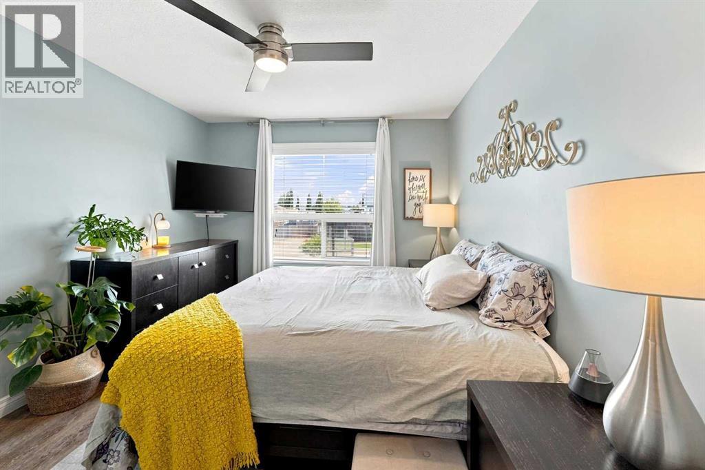 Listing photo – 186 Robinson Avenue, Penhold