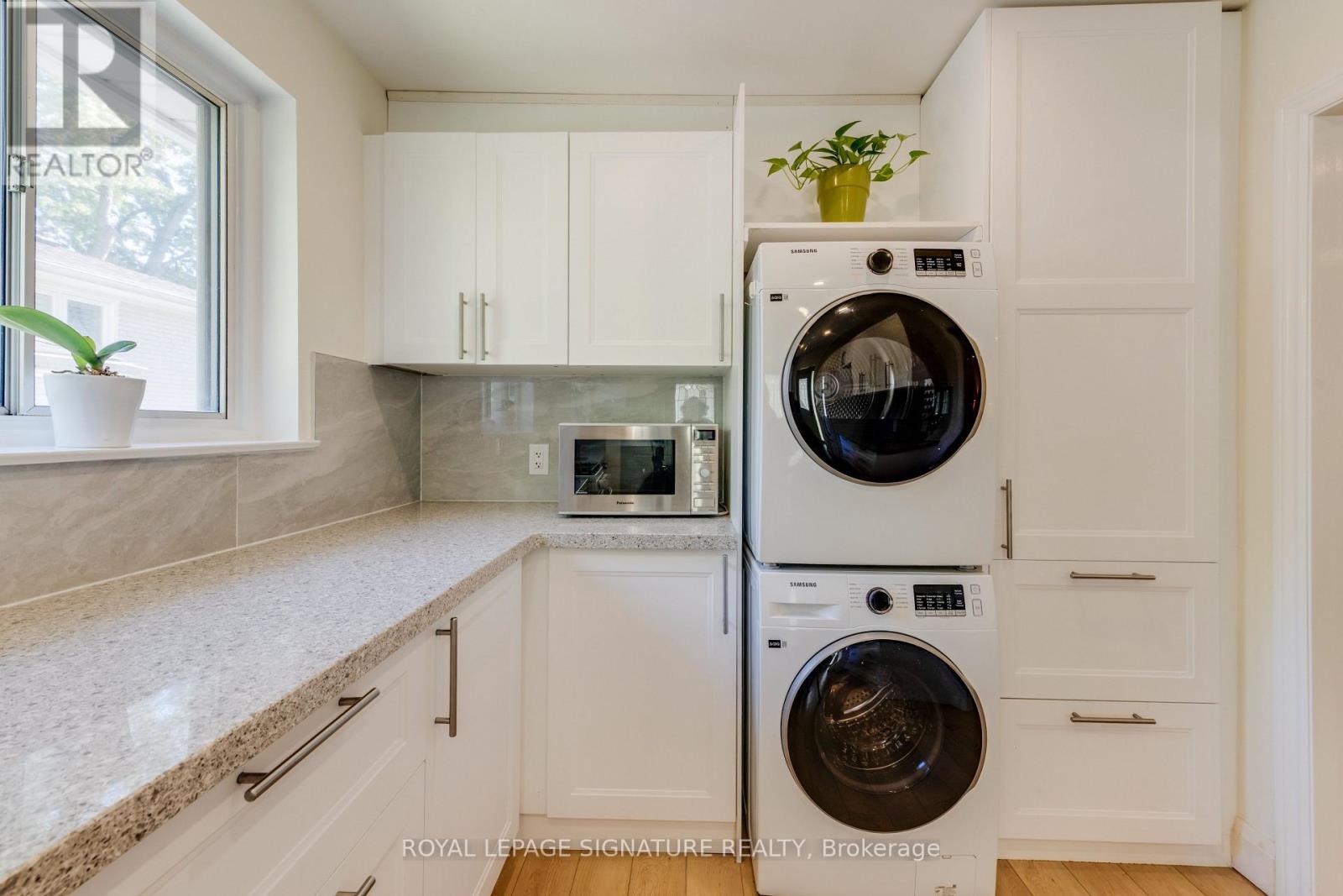 8 Bellbury Crescent, Toronto, ON photo 19