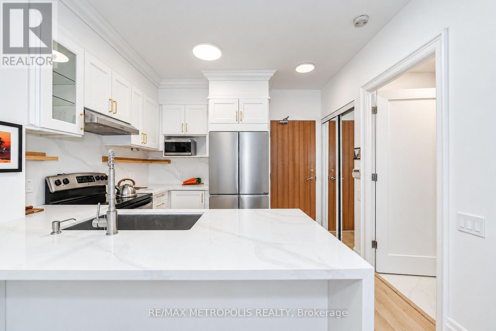 3709- 2191 Yonge Street, Toronto, ON photo 10