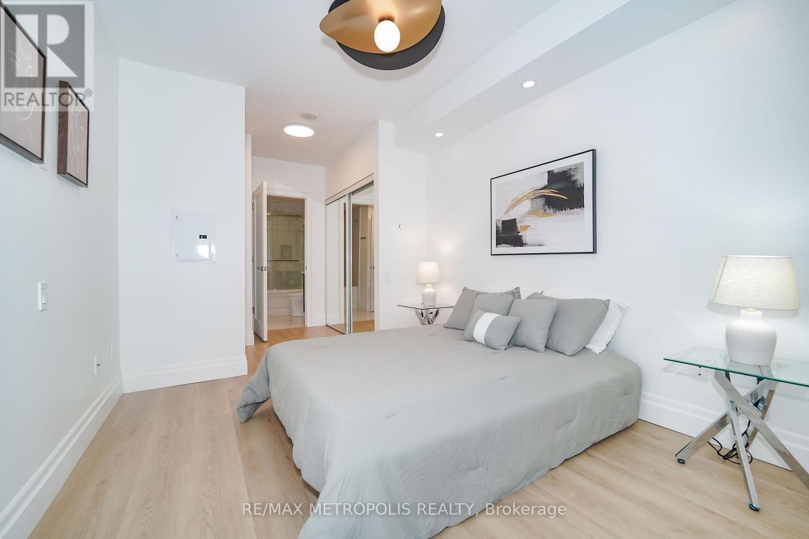3709- 2191 Yonge Street, Toronto, ON photo 21