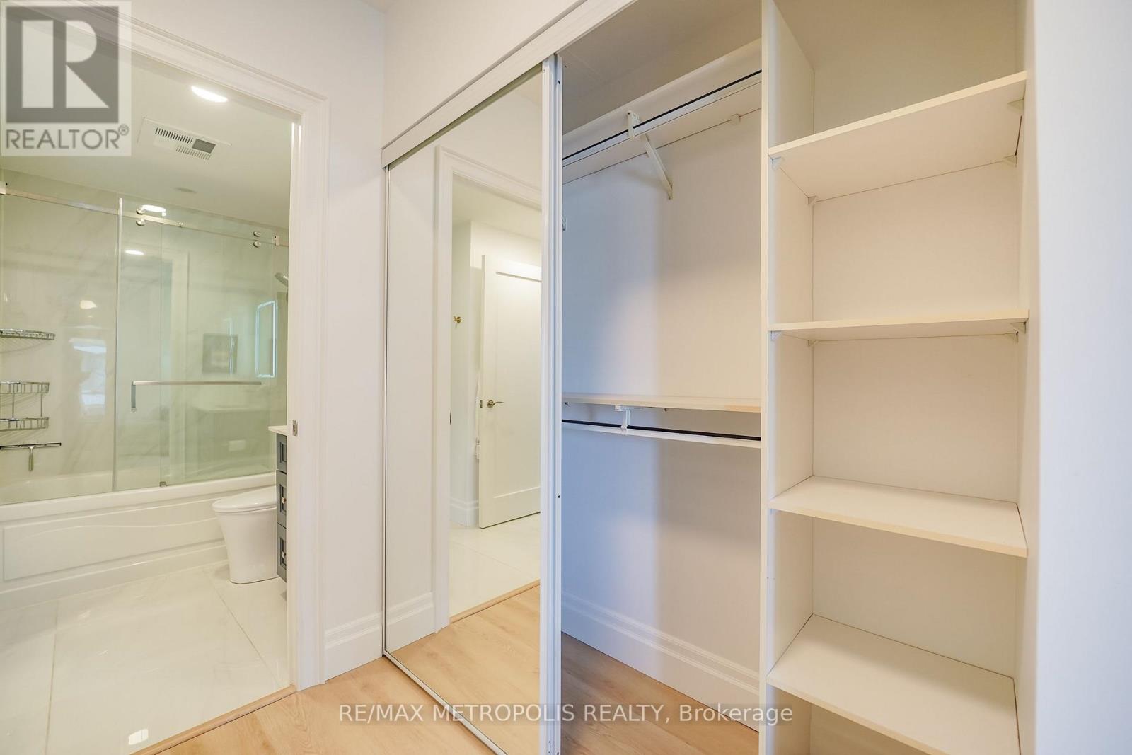 3709- 2191 Yonge Street, Toronto, ON photo 25