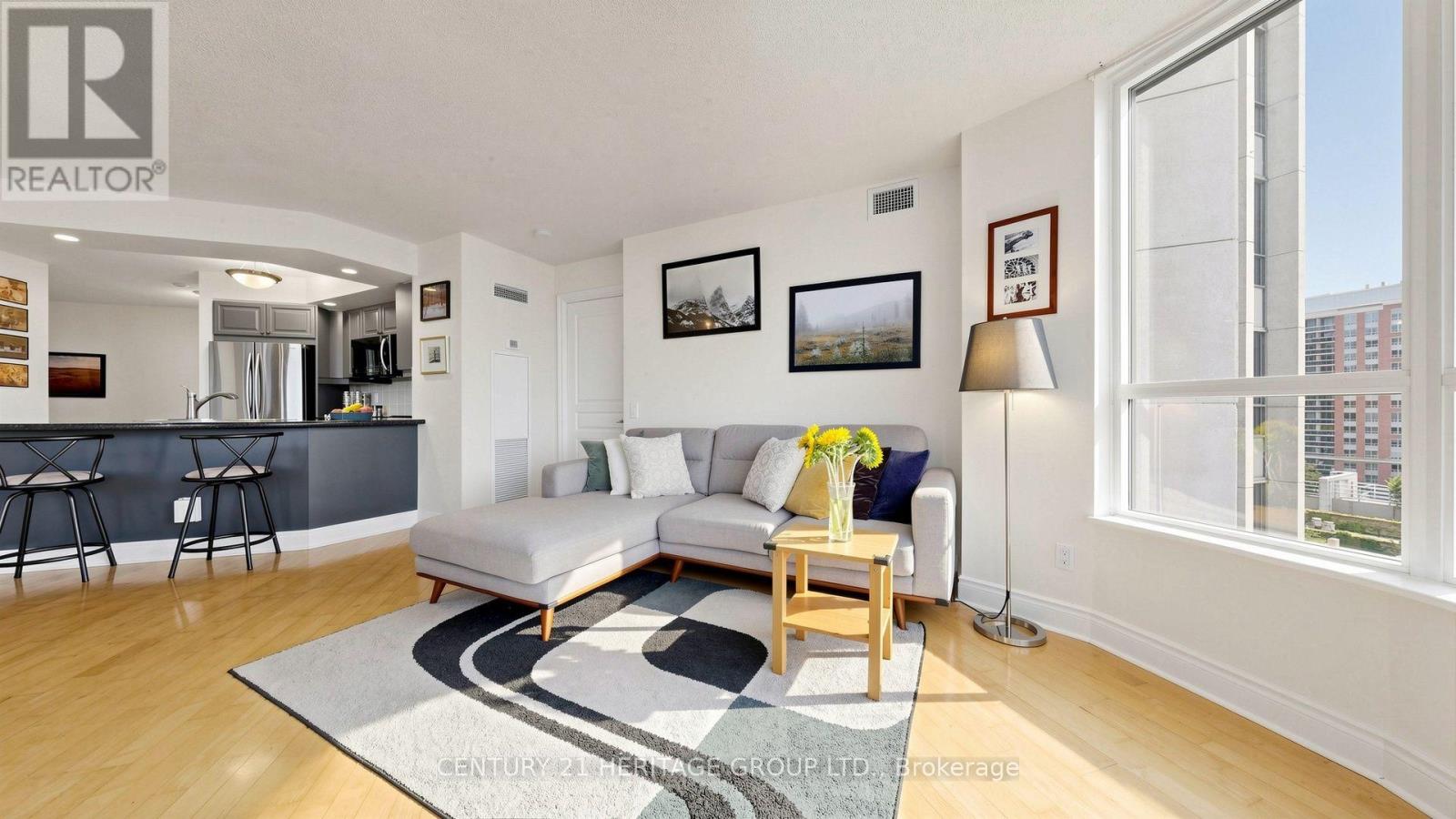 #602 5 NORTHTOWN WAY - 11