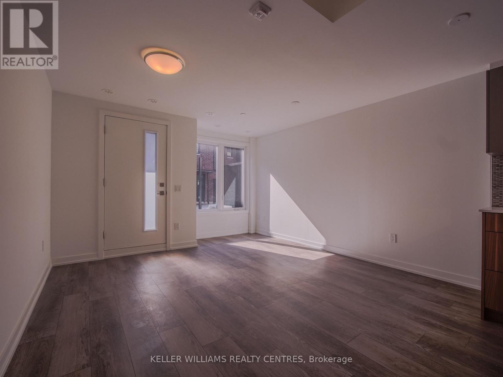 58- 10 Calamint Lane, Toronto, ON photo 2