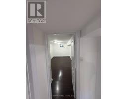 Bsmt - 68 Marlin Court, Newmarket, ON L3Y2W8 Photo 11