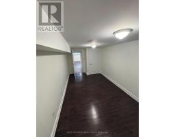 Bsmt - 68 Marlin Court, Newmarket, ON L3Y2W8 Photo 6