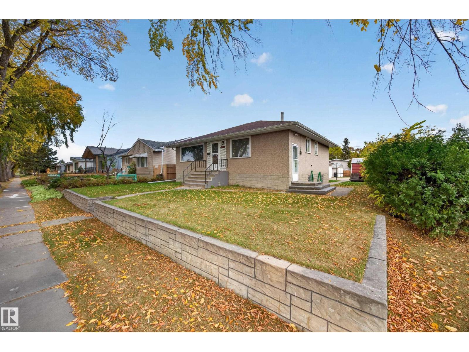 4402 116 AV NW - 5