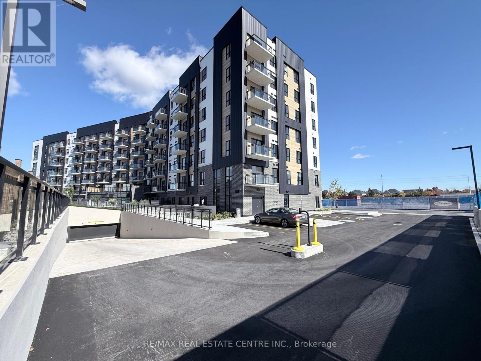 3008 William Cutmore Boulevard — photo 32