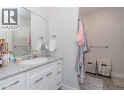 Kitchen - 3205 Douglas St, Chemainus, BC V0R1K2 Photo 12