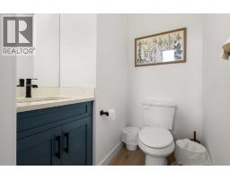 327, 85 sage hill Heights NW - photo 38
