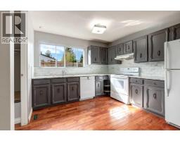 3pc Bathroom - 3147 Palliser Drive Sw, Calgary, AB T2V4G7 Photo 8