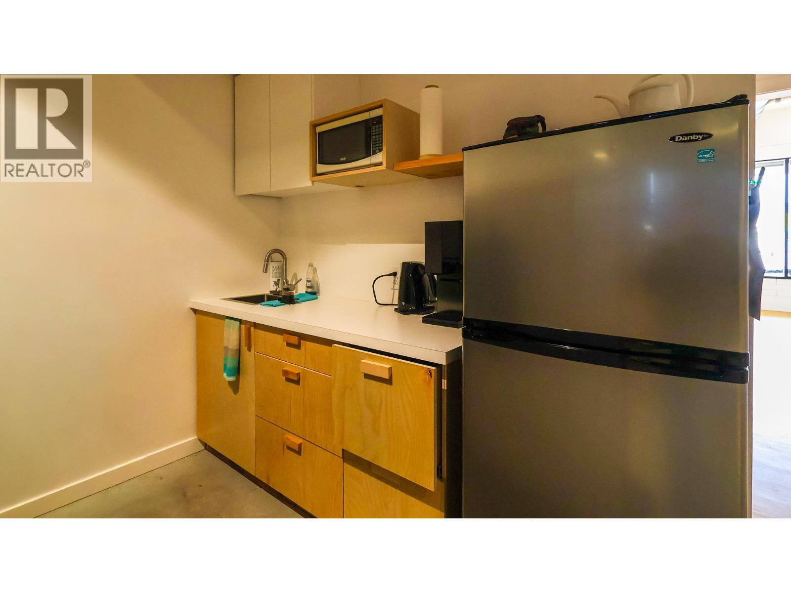  1750 Springfield Road, Kelowna - Image 1