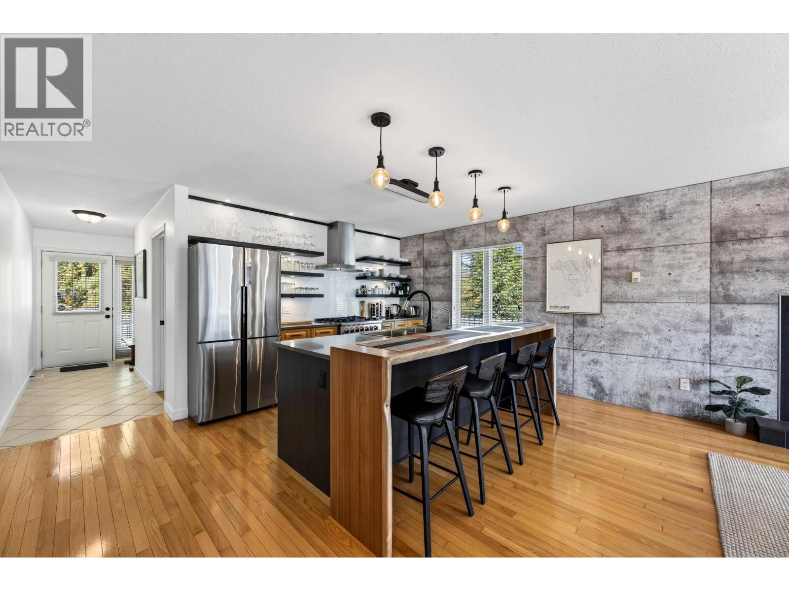 #1 339 5TH Avenue - Image 11
