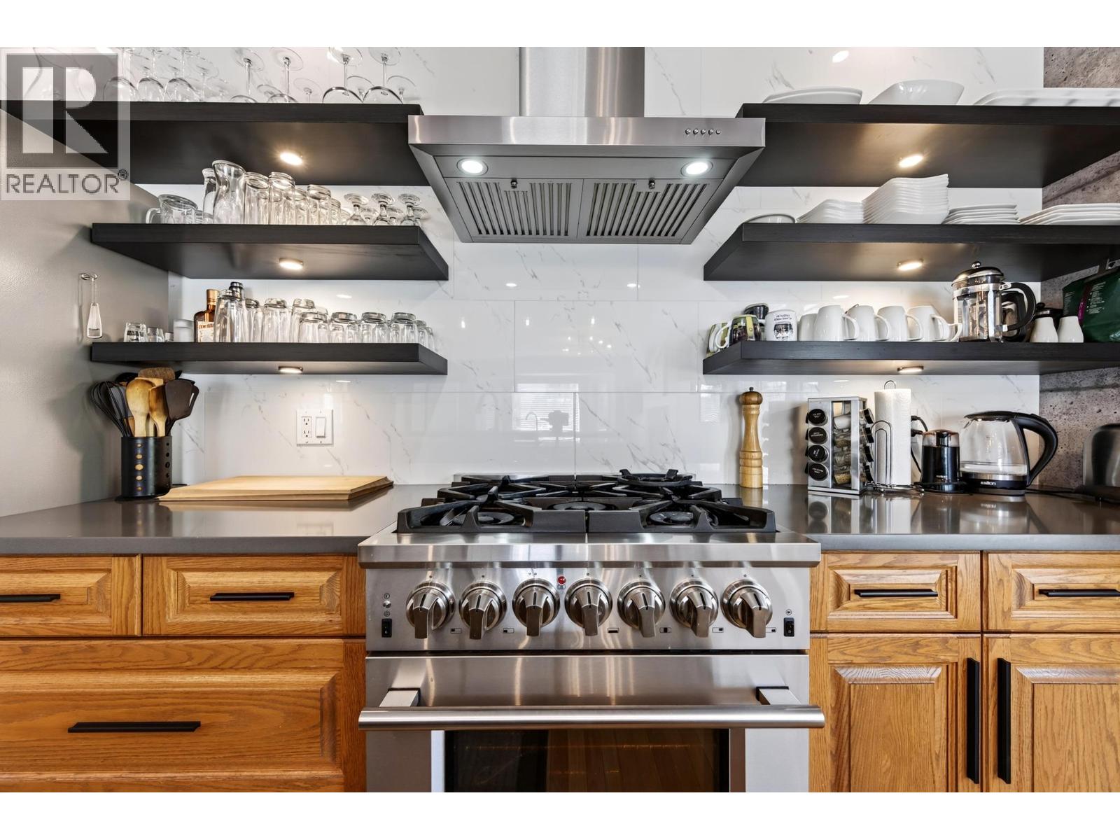 #1 339 5TH Avenue - 16