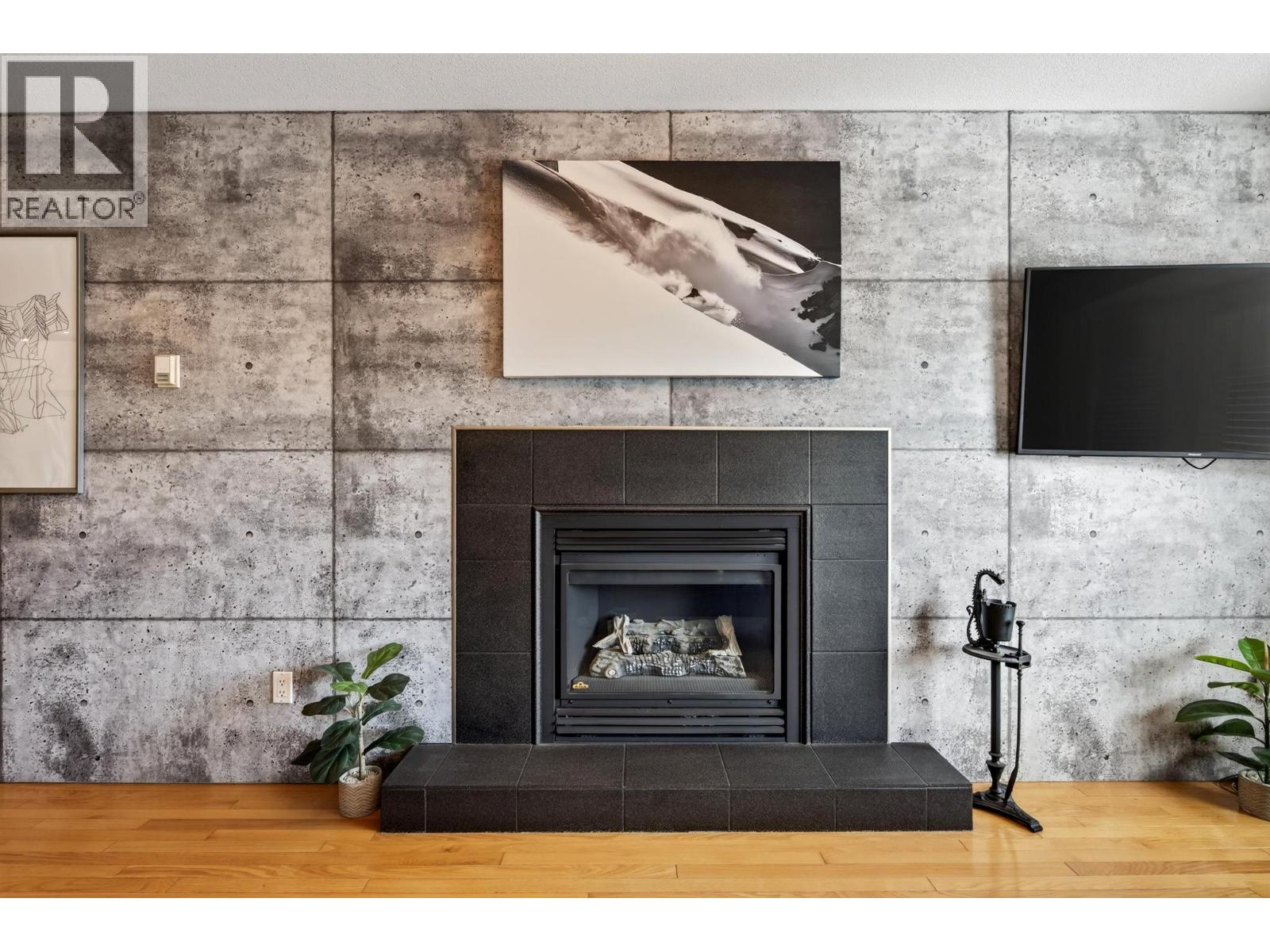 #1 339 5TH Avenue - 23
