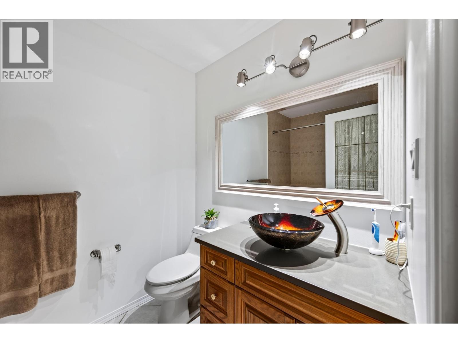 #1 339 5TH Avenue - Image 36