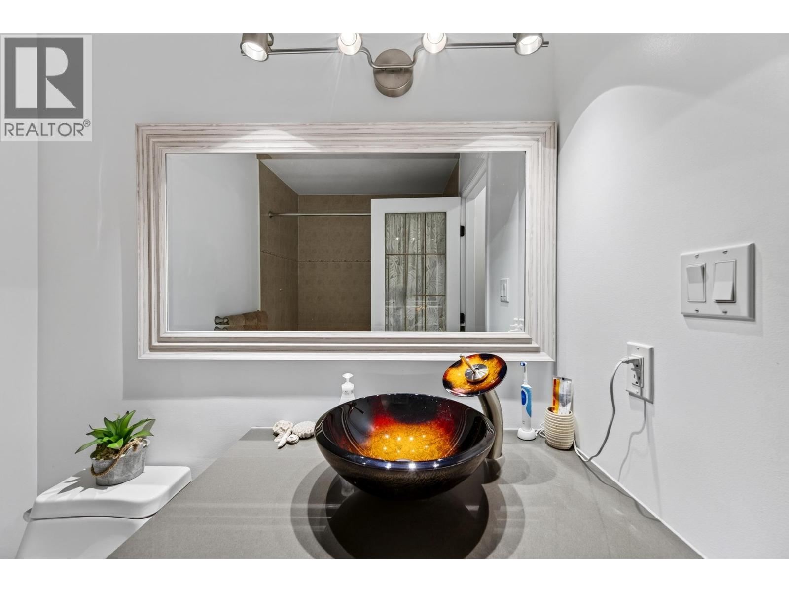 #1 339 5TH Avenue - Image 37