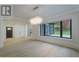 20 The Kingsway, Toronto, ON M8X2T1 Photo 12