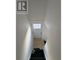 Bsmt - 68 Marlin Court, Newmarket, ON L3Y2W8 Photo 14