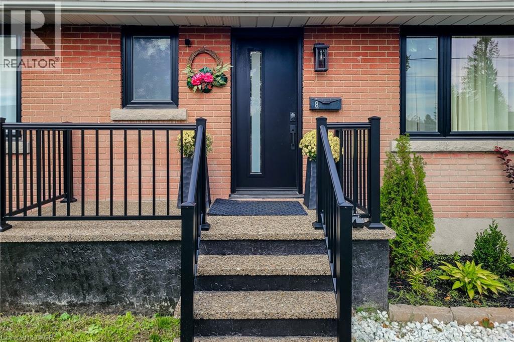 8 ALBEMARLE Street - Image 4