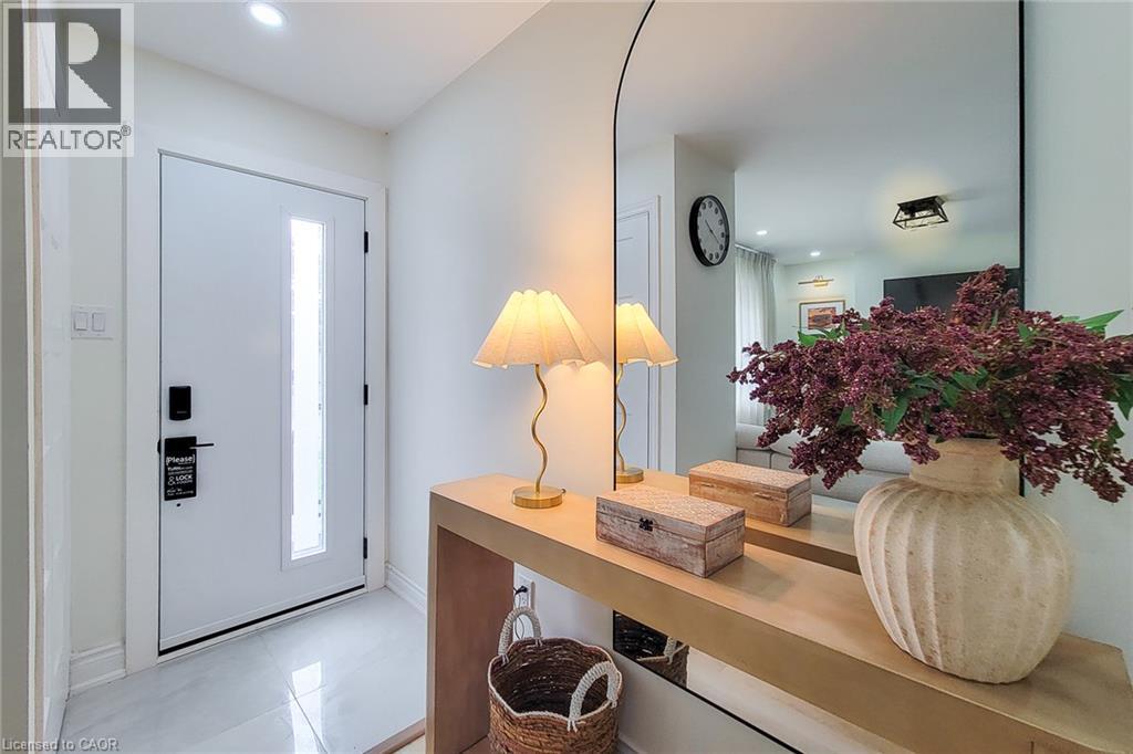 8 ALBEMARLE Street - Image 5