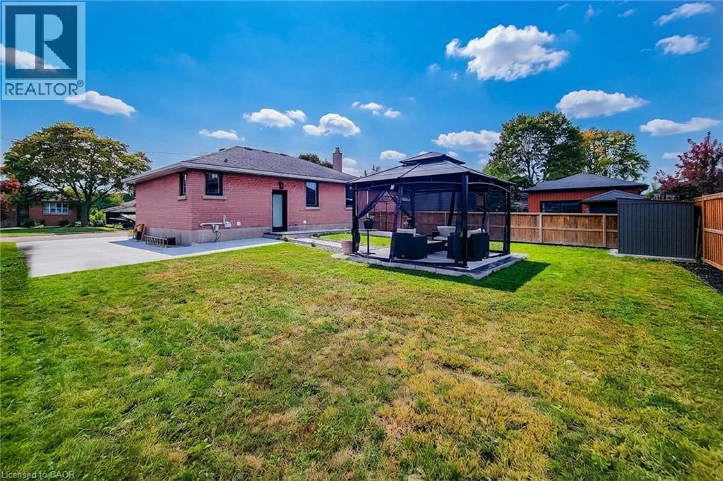 8 ALBEMARLE Street - Image 39