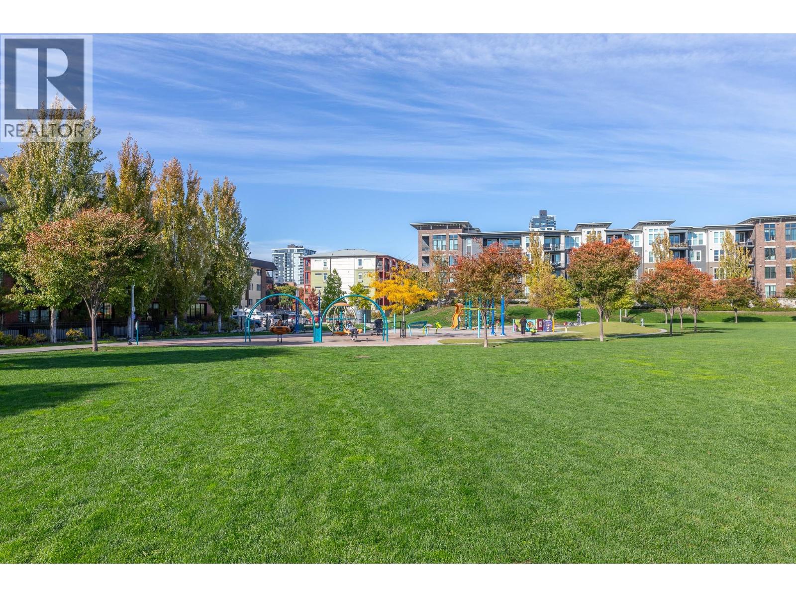 #305 625 Rowcliffe Avenue - 28