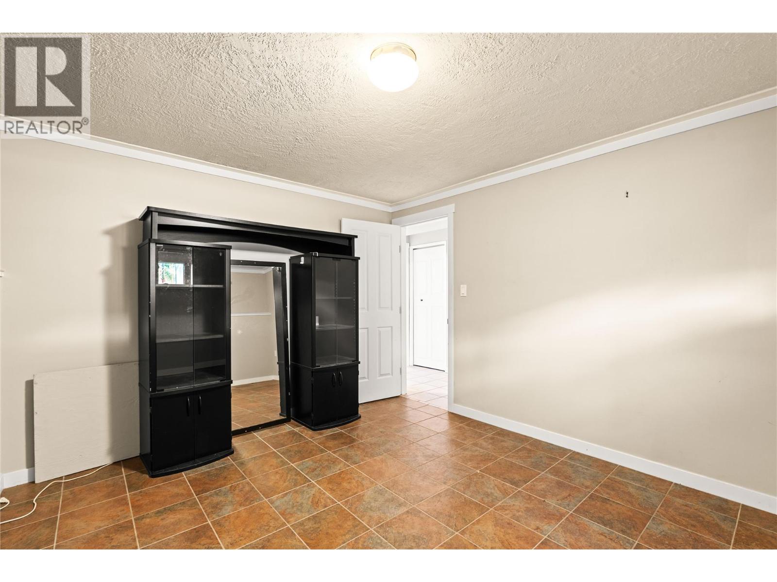 1603B 45TH Street, Vernon
