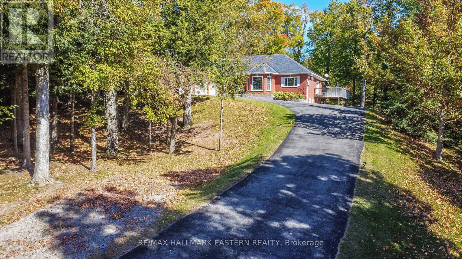 27 Woodland Trail — photo 43