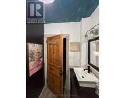 187 Spruce Street N, Timmins, ON P4N6N2 Photo 9