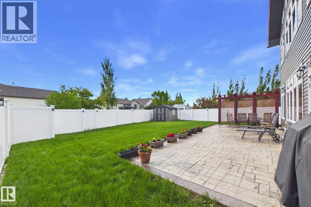 48 Lundberg Crescent - 39
