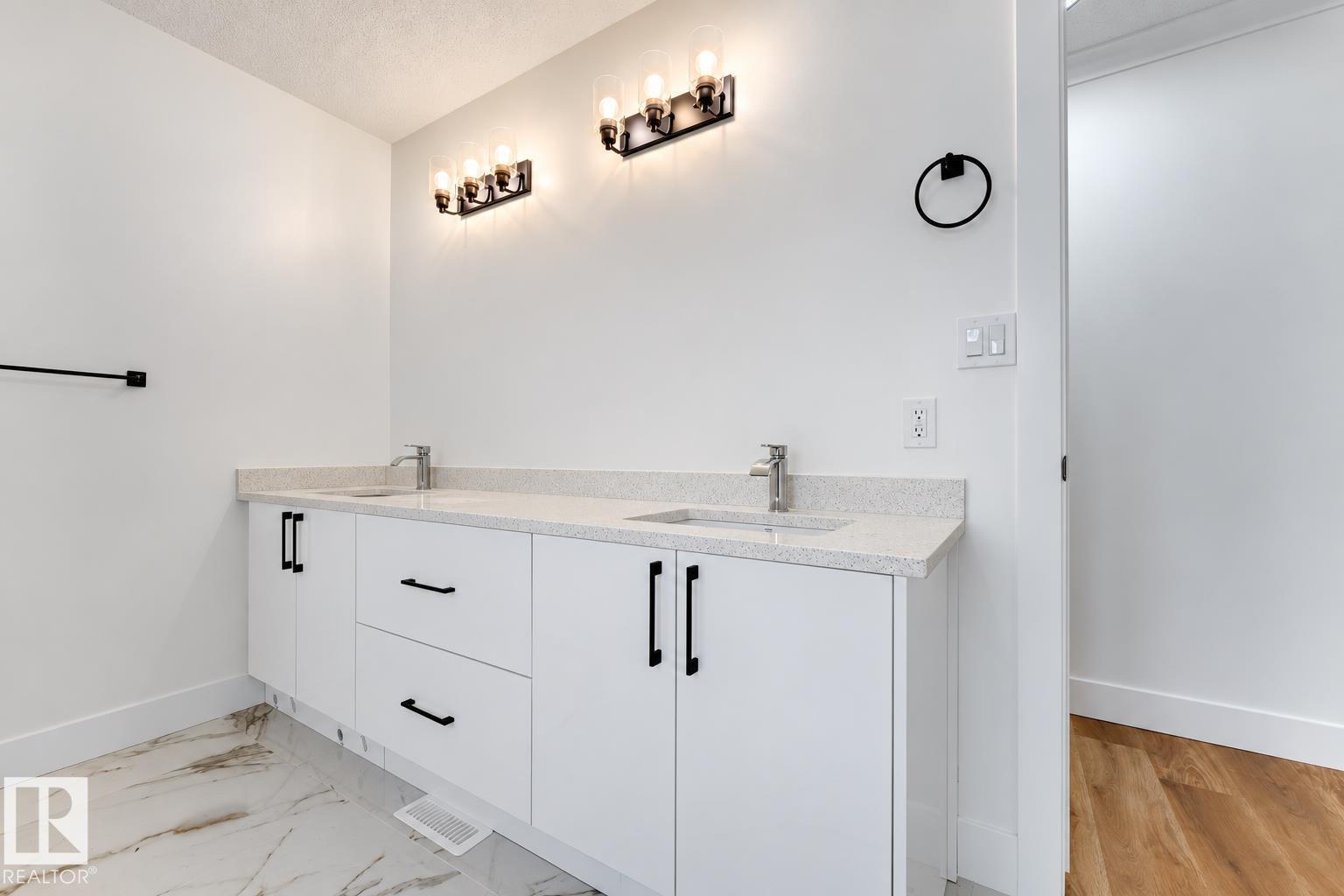 52314 RGE ROAD 215 - 22