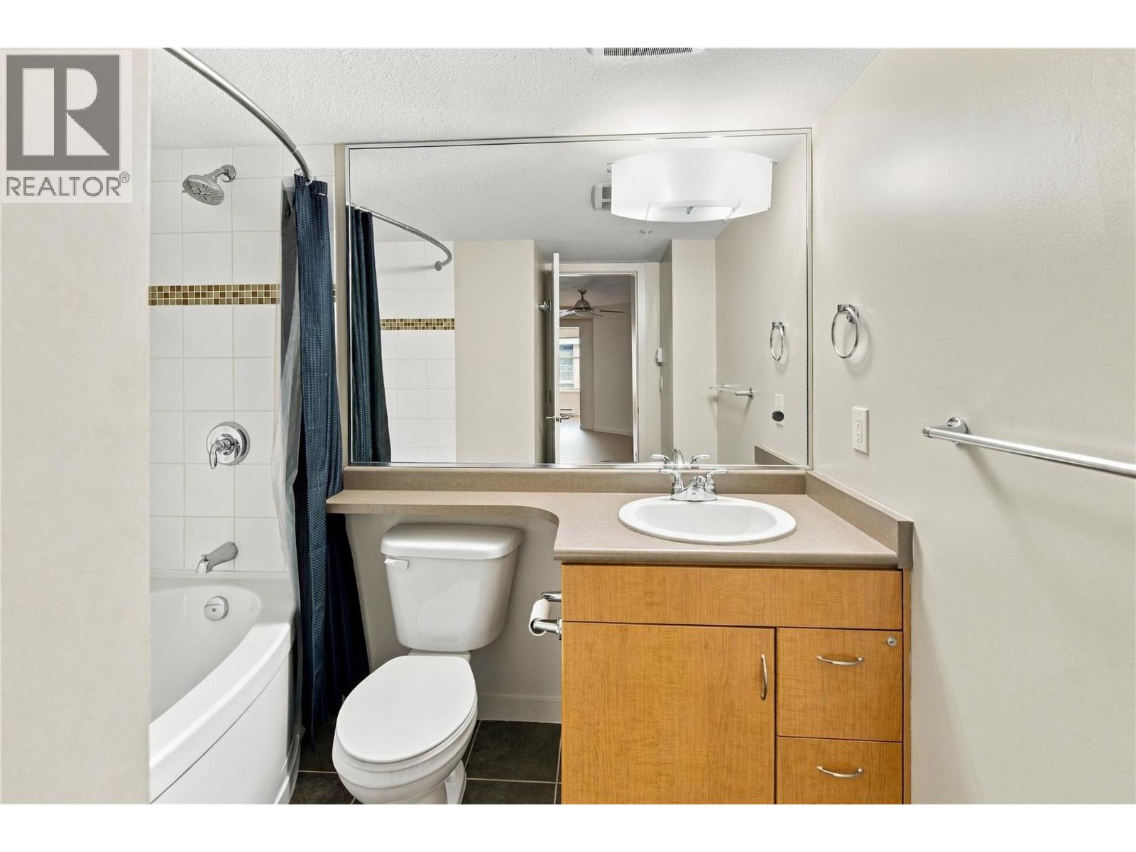 #412 563 Yates Road - 15